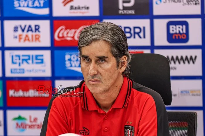 RESMI – Bukan Comeback ke Persija atau Persebaya, Stefano Cugurra Pilih Gabung Klub Degradasi Liga 1